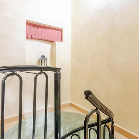 Zen House In The Center W Free Parking And 24hours Automatic Check-in - With Neftflix & Disneyplus And Air Conditioning *