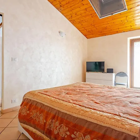 Zen House In The Center W Free Parking And 24hours Automatic Check-in - With Neftflix & Disneyplus And Air Conditioning Casale Monferrato